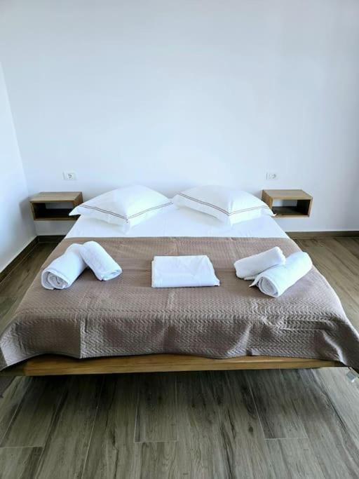 Ambelas Getaways * Himarë